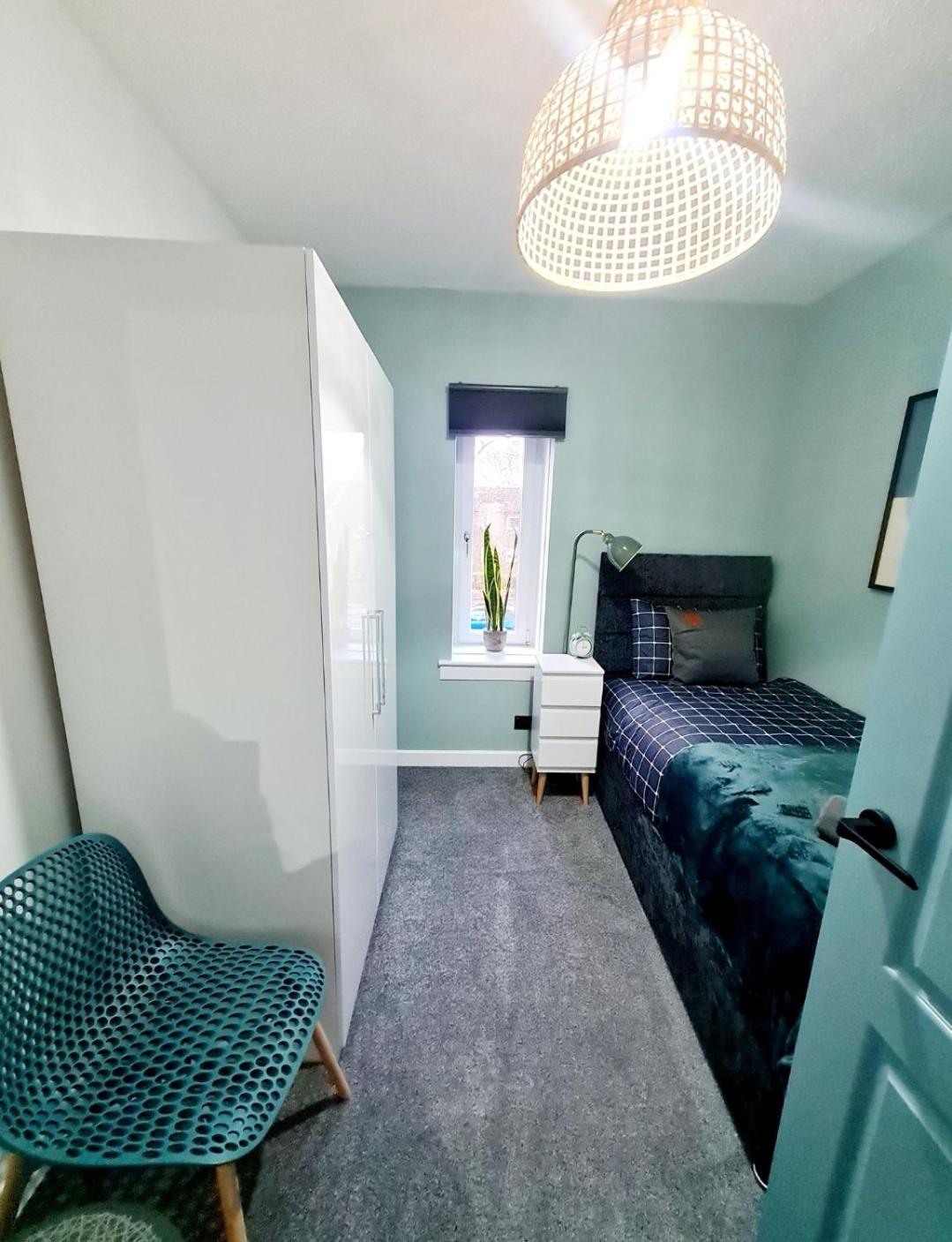 グラスゴーBright 3Br Walking Distance To Town - Free Parkingアパートメント エクステリア 写真